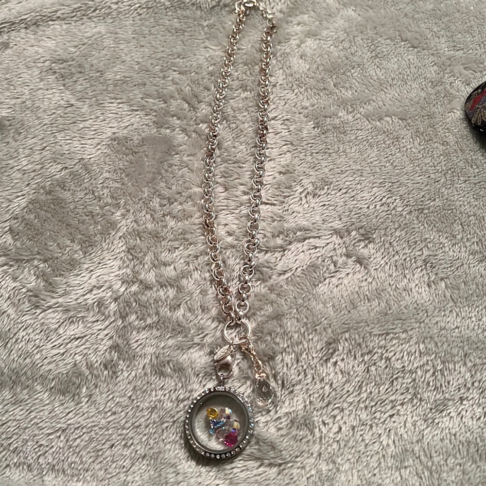 Origami Owl necklace